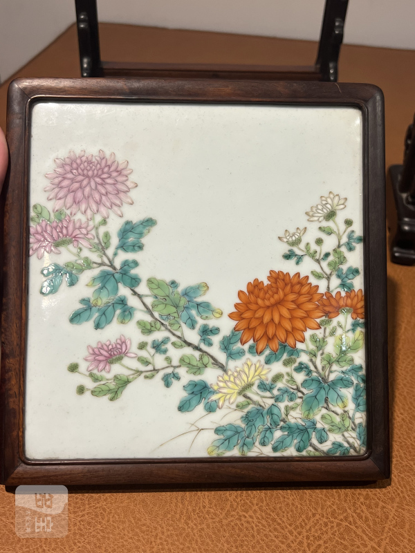 清乾隆 粉彩菊花牡丹纹砚屏（一对） - 图5